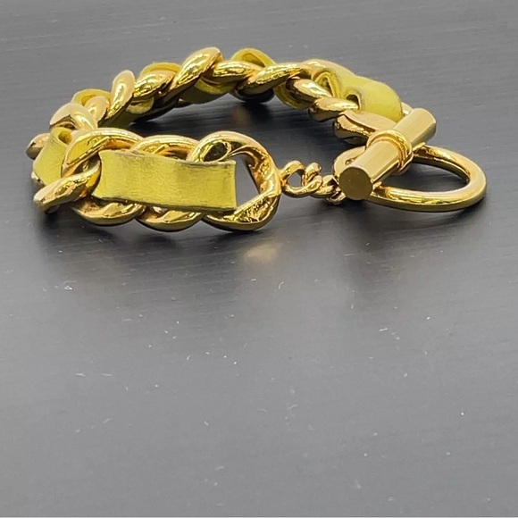 Auth CHANEL Bracelet W/Box - Picture 13 of 14